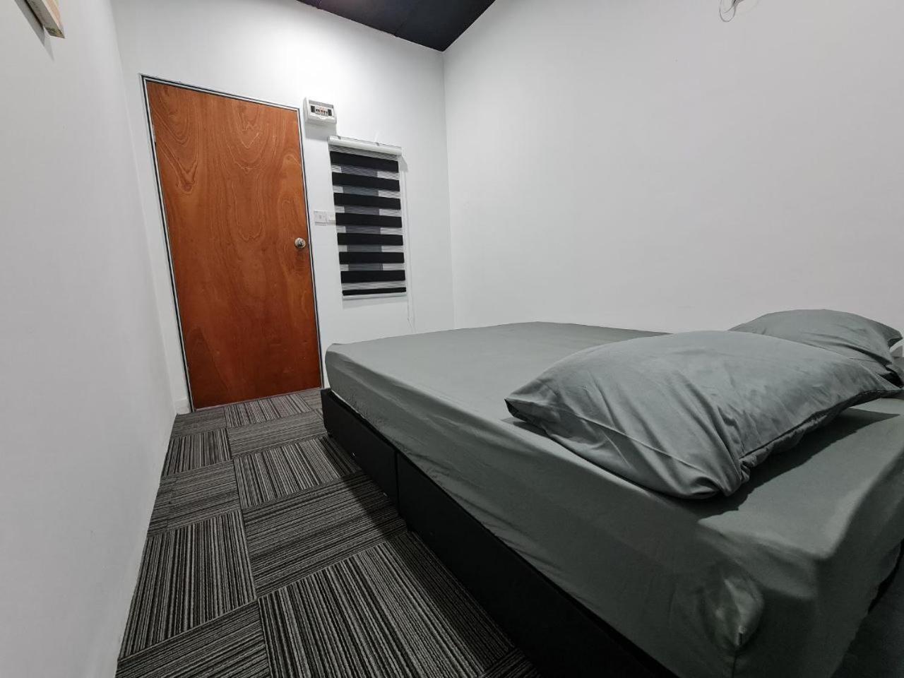 Ayden Hostel Airport Transit - Klia Sepang Exterior foto